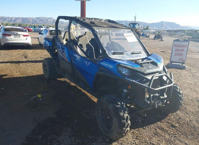 Photo 2 of 2021 Can-am Commander MAX XT 1000R (VIN 3JB1FAX45MK000420)