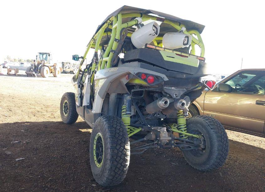 Photo 3 of 2015 Can-am Maverick MAX 1000R TURBO X DS (VIN 3JBPEAR25FJ000239)