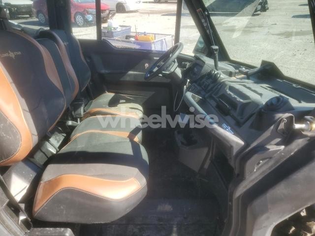 2024 CAN-AM DEFENDER MAX LIMITED CAB HD10 N/A (VIN 3JBUUAX4XRK002772) main photo