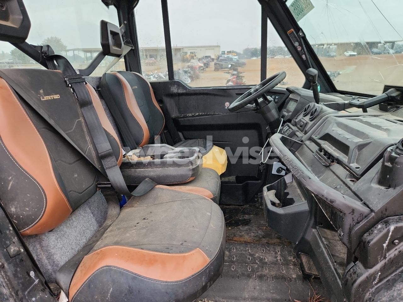 Photo 5 of 2024 CAN-AM DEFENDER LIMITED CAB HD10 (VIN 3JBUVAX40RK004835)