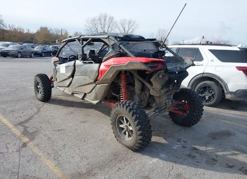 Photo 3 of 2021 Can-am Maverick X3 MAX RS TURBO R (VIN 3JBVKAW40MK000436)