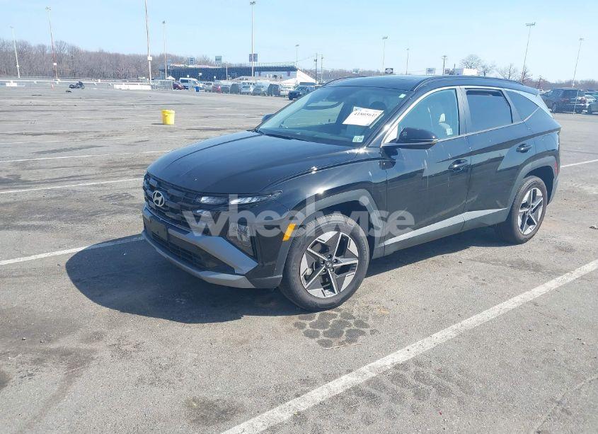 Photo 2 of 2025 Hyundai Tucson SEL CONVENIENCE (VIN 3KMJCCDE3SE002464)