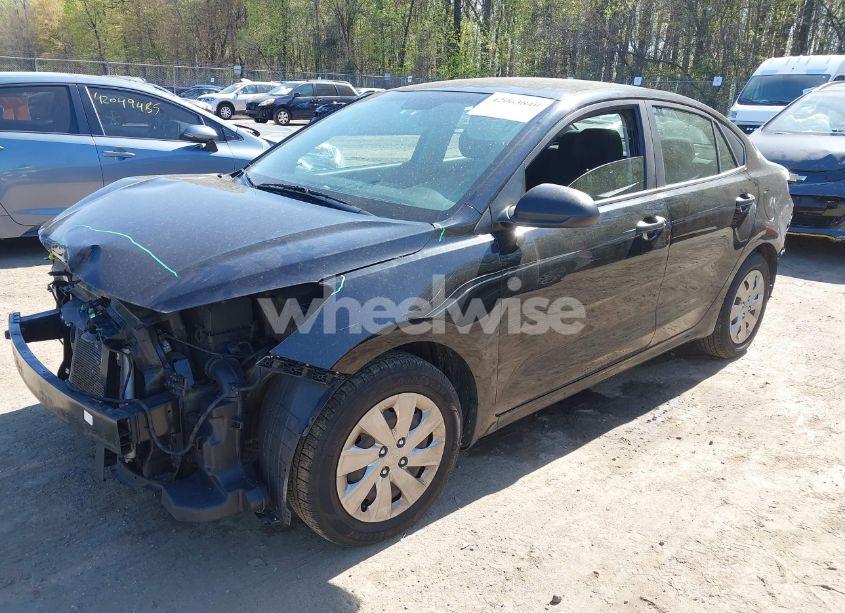 Photo 2 of 2018 Kia Rio LX (VIN 3KPA24AB0JE066367)