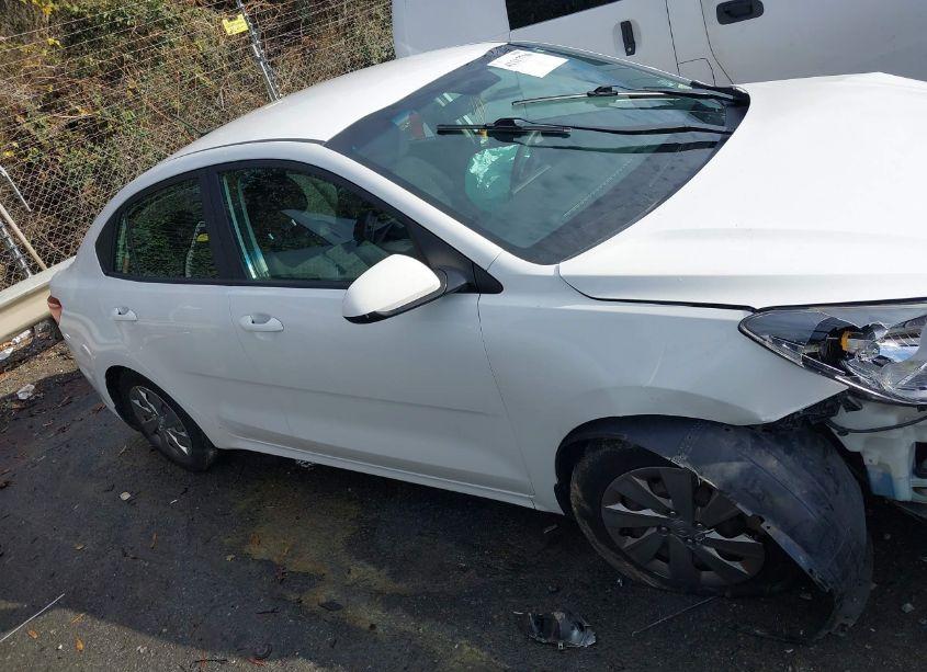 Photo 13 of 2019 Kia Rio S (VIN 3KPA24AB0KE182332)