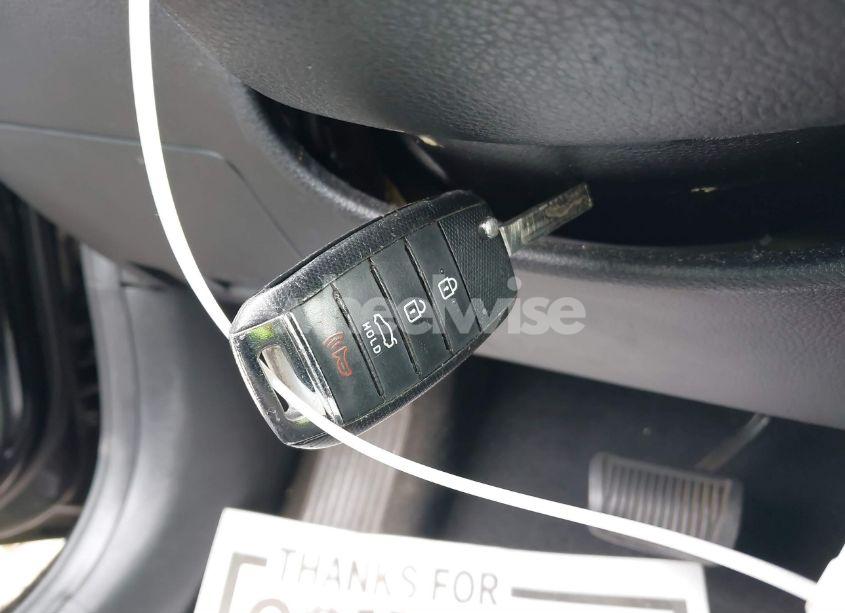 Photo 10 of 2019 Kia Rio S (VIN 3KPA24AB0KE188874)
