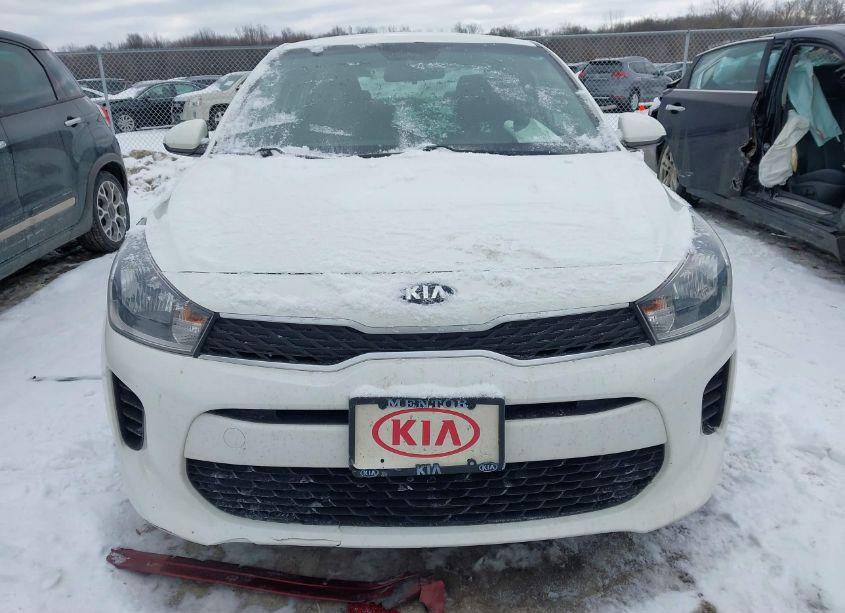 Photo 12 of 2019 Kia Rio S (VIN 3KPA24AB0KE215572)