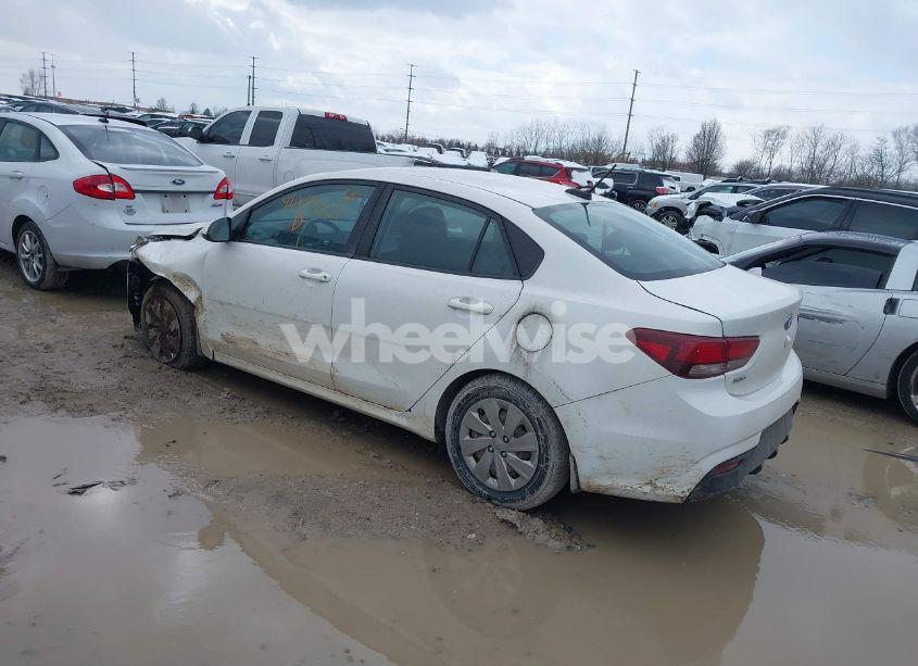 Photo 3 of 2018 Kia Rio S (VIN 3KPA24AB1JE055006)