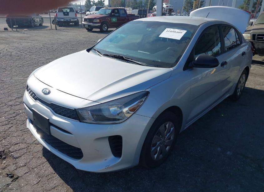 Photo 2 of 2018 Kia Rio LX (VIN 3KPA24AB1JE062277)