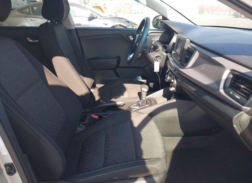 Photo 5 of 2018 Kia Rio LX (VIN 3KPA24AB1JE062277)