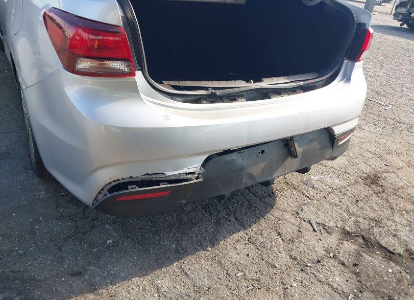 Photo 6 of 2018 Kia Rio LX (VIN 3KPA24AB1JE062277)