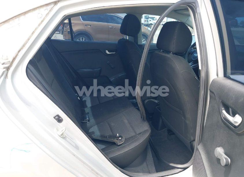 Photo 8 of 2018 Kia Rio LX (VIN 3KPA24AB1JE070671)