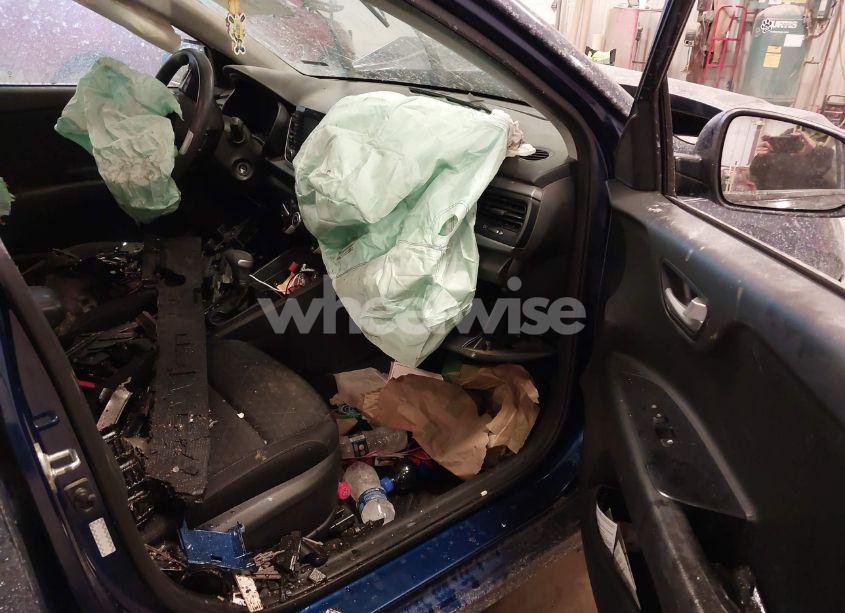 Photo 5 of 2019 Kia Rio S (VIN 3KPA24AB1KE201406)