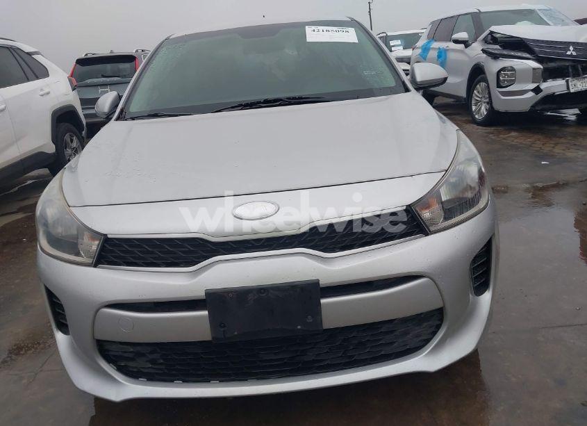 Photo 6 of 2019 Kia Rio S (VIN 3KPA24AB1KE213894)