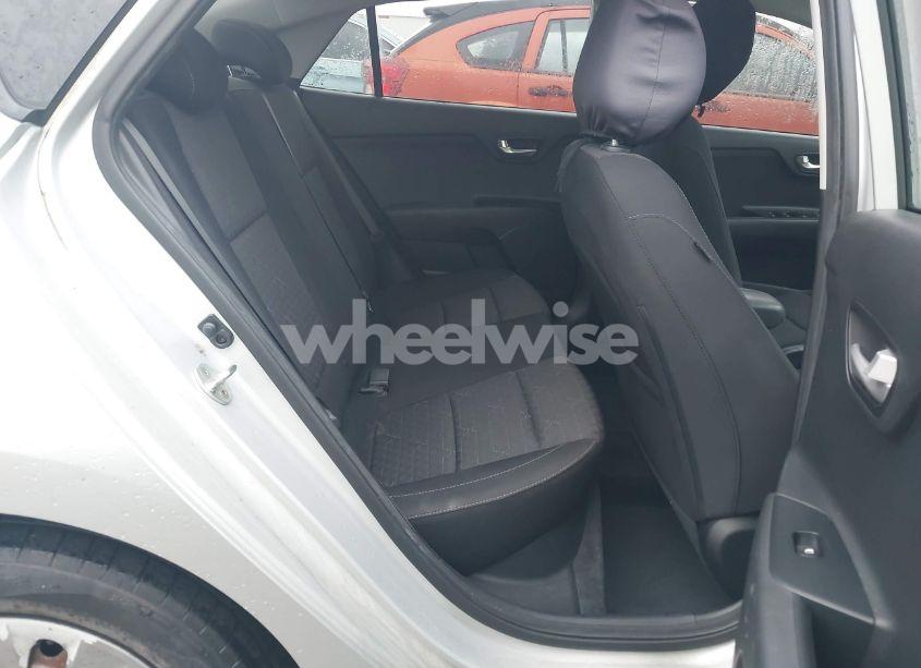 Photo 8 of 2019 Kia Rio S (VIN 3KPA24AB1KE213894)