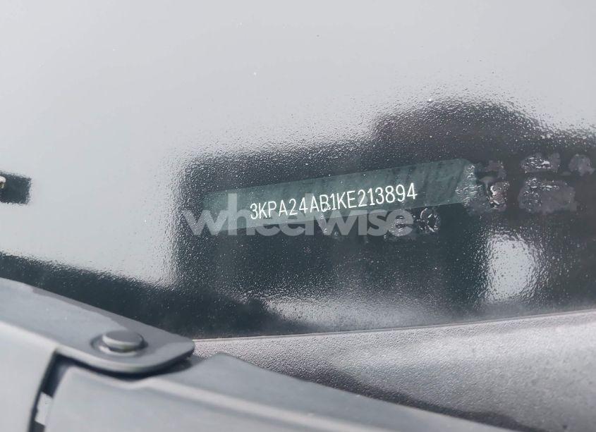 Photo 9 of 2019 Kia Rio S (VIN 3KPA24AB1KE213894)