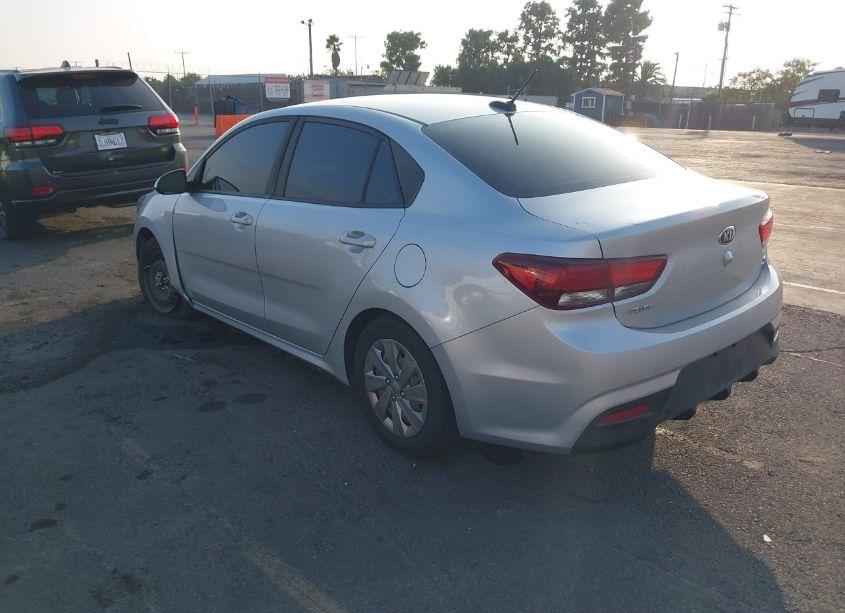Photo 3 of 2019 Kia Rio S (VIN 3KPA24AB1KE215502)