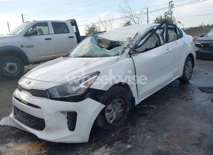 Photo 2 of 2019 Kia Rio S (VIN 3KPA24AB1KE242232)