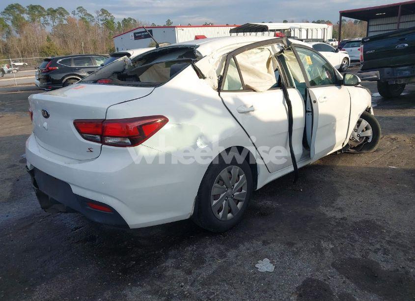 Photo 4 of 2019 Kia Rio S (VIN 3KPA24AB1KE242232)