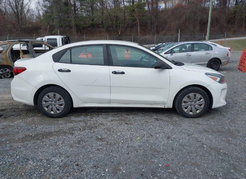 Photo 13 of 2018 Kia Rio LX (VIN 3KPA24AB2JE054480)