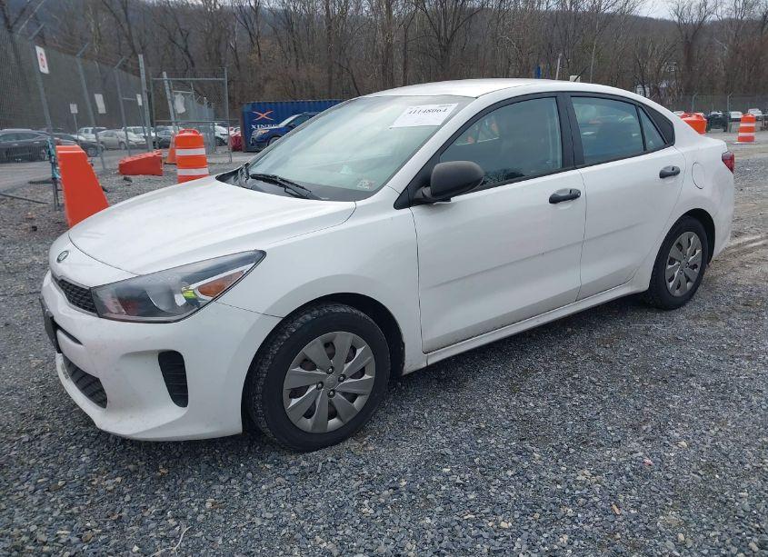 Photo 2 of 2018 Kia Rio LX (VIN 3KPA24AB2JE054480)