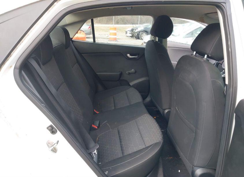 Photo 8 of 2018 Kia Rio LX (VIN 3KPA24AB2JE054480)