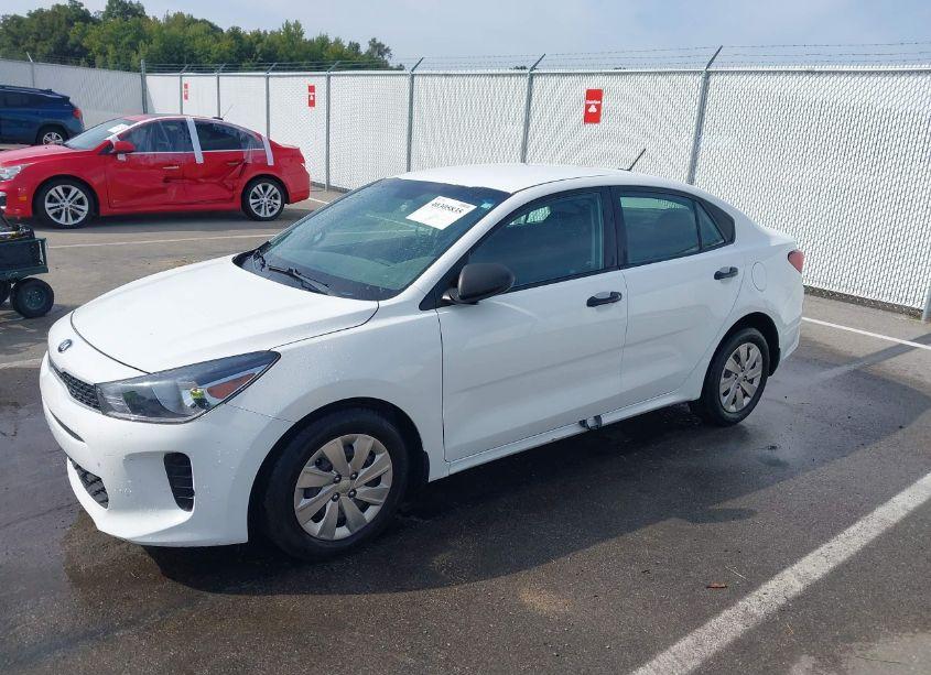 Photo 2 of 2018 Kia Rio LX (VIN 3KPA24AB2JE065866)