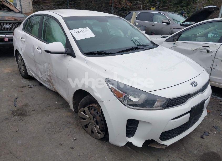 2018 Kia Rio S (VIN 3KPA24AB2JE097720) main photo