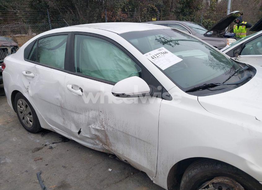 Photo 13 of 2018 Kia Rio S (VIN 3KPA24AB2JE097720)