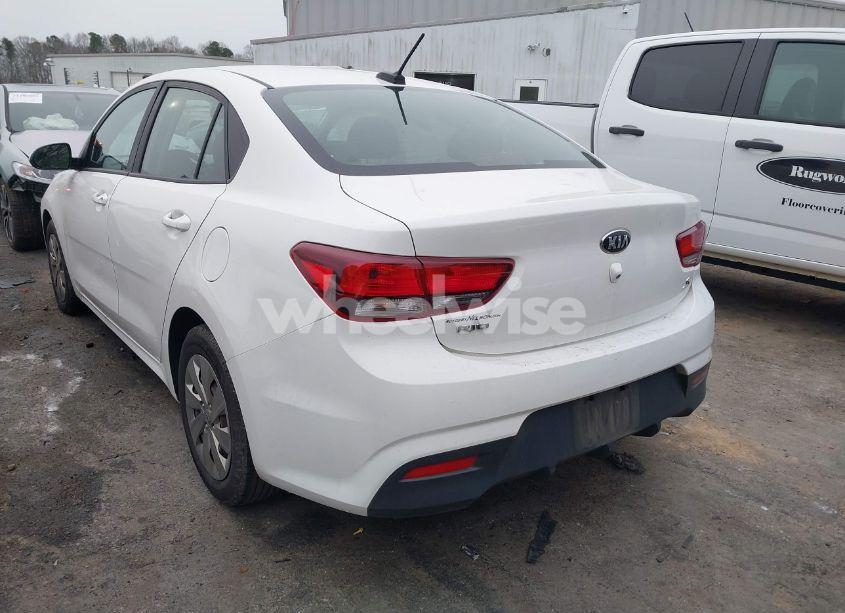 Photo 3 of 2018 Kia Rio S (VIN 3KPA24AB2JE097720)