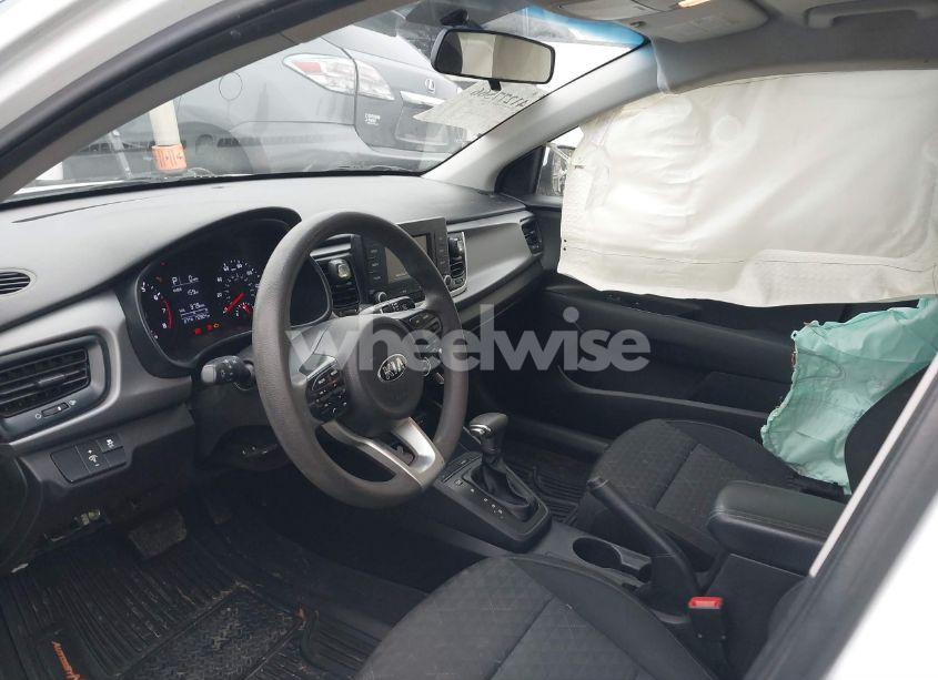 Photo 5 of 2018 Kia Rio S (VIN 3KPA24AB2JE097720)