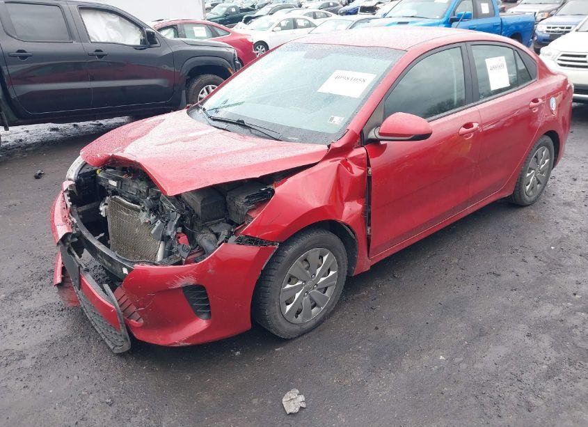 Photo 2 of 2019 Kia Rio S (VIN 3KPA24AB2KE165998)
