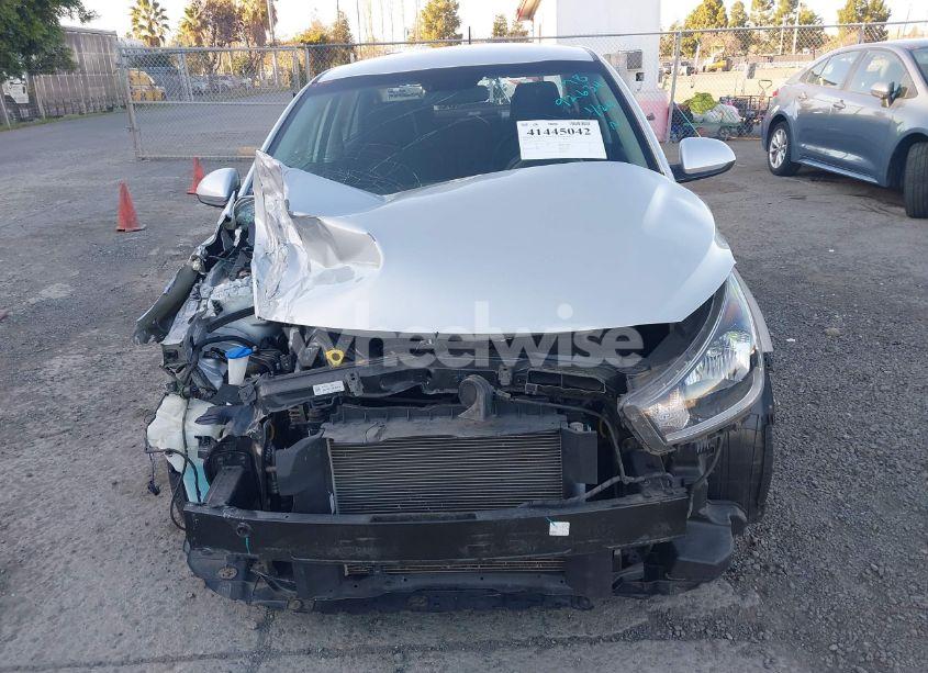 Photo 13 of 2019 Kia Rio S (VIN 3KPA24AB2KE247715)
