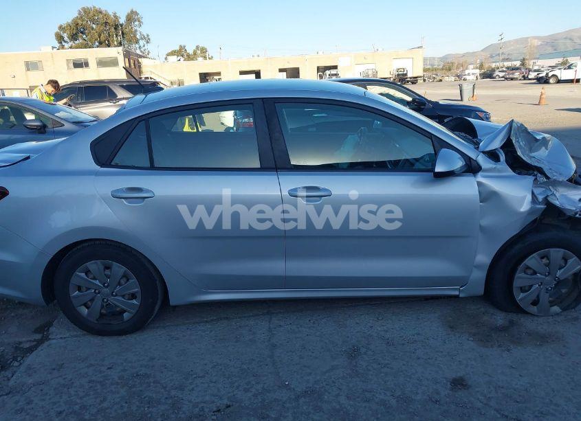 Photo 14 of 2019 Kia Rio S (VIN 3KPA24AB2KE247715)
