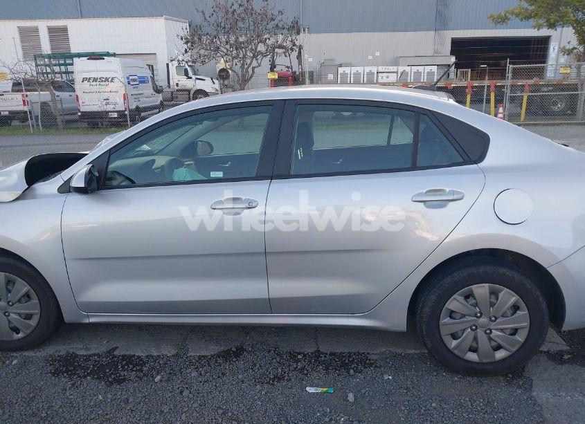 Photo 15 of 2019 Kia Rio S (VIN 3KPA24AB2KE247715)