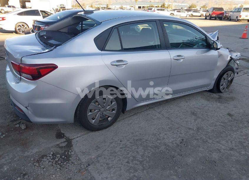 Photo 4 of 2019 Kia Rio S (VIN 3KPA24AB2KE247715)