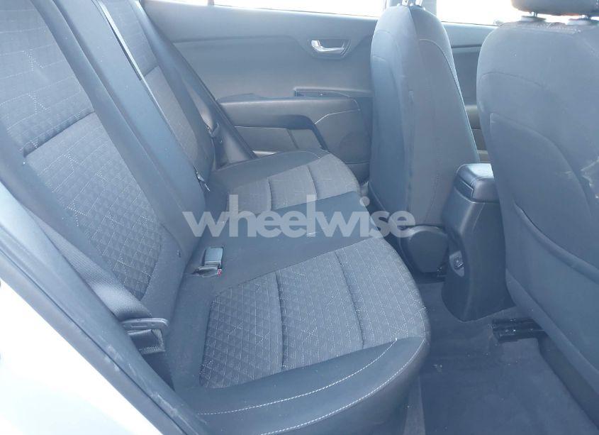 Photo 8 of 2019 Kia Rio S (VIN 3KPA24AB2KE247715)