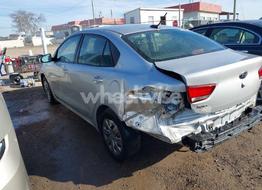 Photo 3 of 2019 Kia Rio S (VIN 3KPA24AB2KE251537)