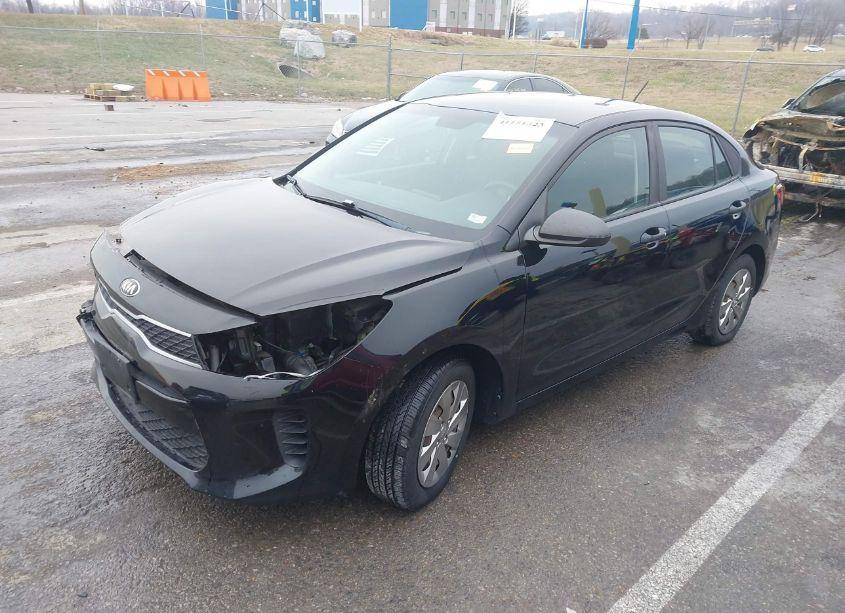 Photo 2 of 2018 Kia Rio LX (VIN 3KPA24AB3JE053595)
