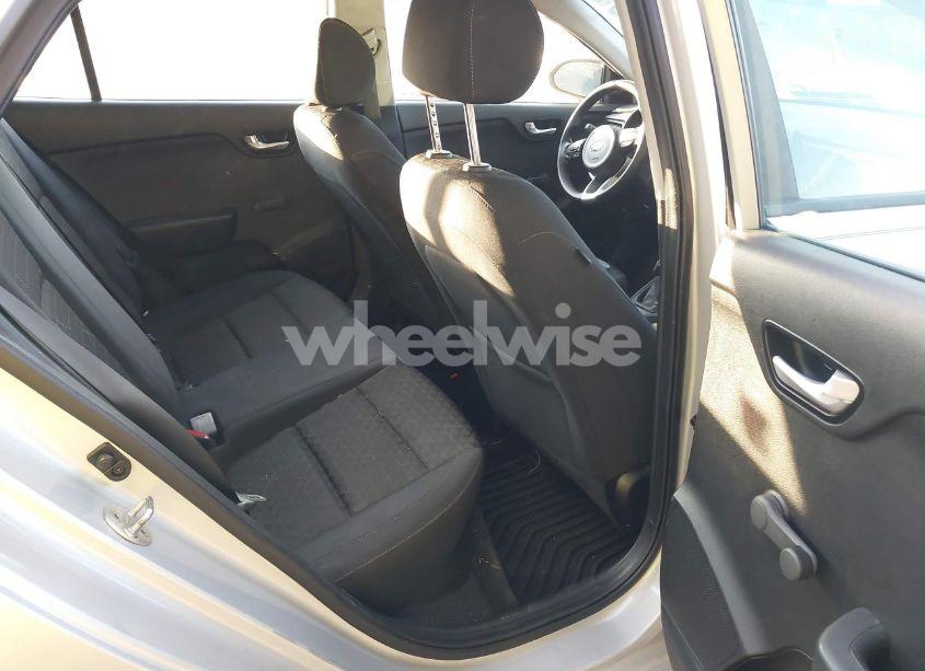 Photo 8 of 2018 Kia Rio LX (VIN 3KPA24AB3JE065925)