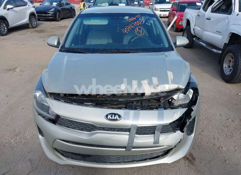 Photo 12 of 2018 Kia Rio S (VIN 3KPA24AB3JE118431)