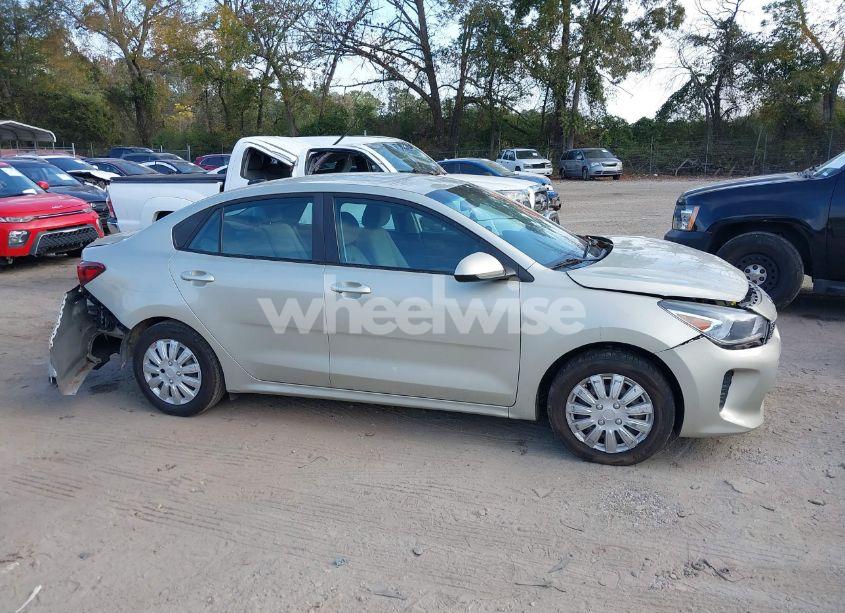 Photo 13 of 2018 Kia Rio S (VIN 3KPA24AB3JE118431)