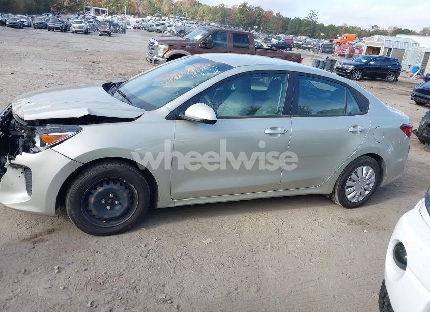 Photo 14 of 2018 Kia Rio S (VIN 3KPA24AB3JE118431)