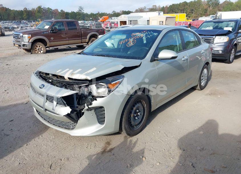 Photo 2 of 2018 Kia Rio S (VIN 3KPA24AB3JE118431)