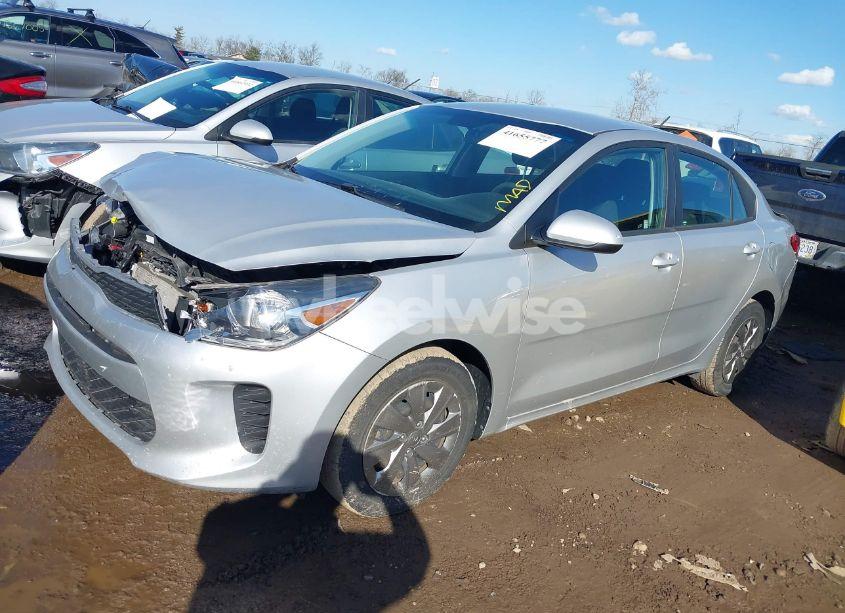Photo 2 of 2019 Kia Rio LX (VIN 3KPA24AB3KE218904)