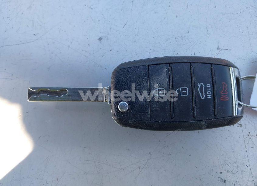 Photo 11 of 2019 Kia Rio S (VIN 3KPA24AB3KE241292)
