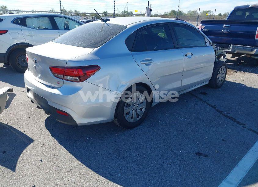 Photo 4 of 2019 Kia Rio S (VIN 3KPA24AB3KE241292)