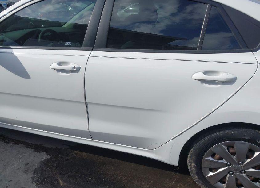 Photo 14 of 2018 Kia Rio S (VIN 3KPA24AB4JE127249)