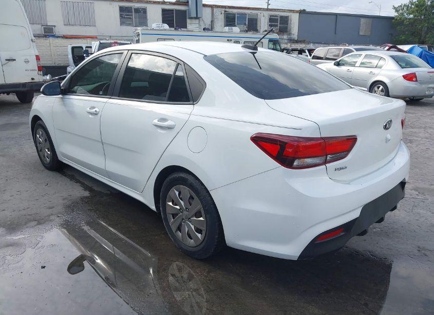 Photo 3 of 2018 Kia Rio S (VIN 3KPA24AB4JE127249)