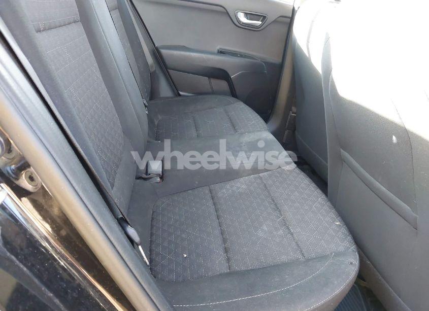 Photo 8 of 2018 Kia Rio S (VIN 3KPA24AB4JE145699)