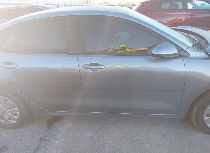 Photo 14 of 2019 Kia Rio S (VIN 3KPA24AB4KE157627)